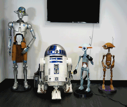 Droids, hanging out